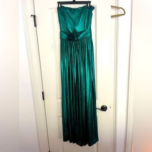 The Jaden Dress in emerald green. Worn once only for a few hours.